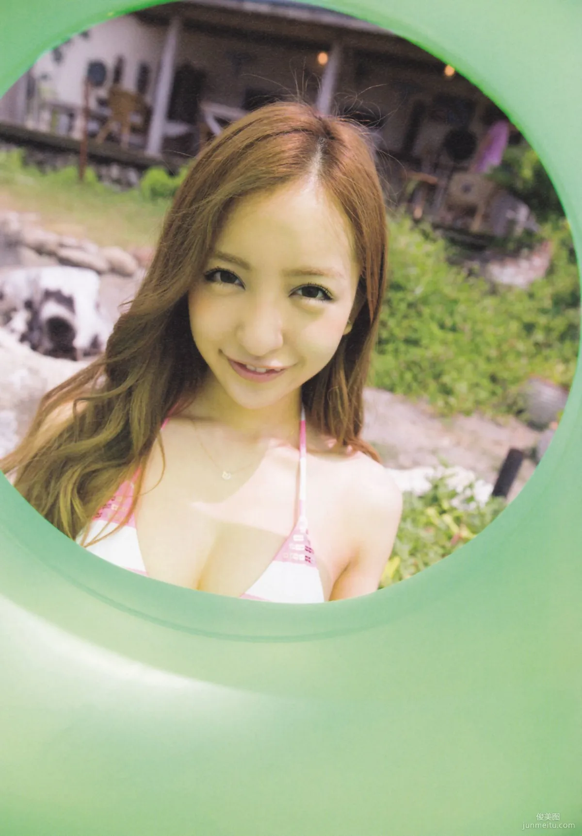闆野友美 AKB48卒業記念《Tomochin ともちん》寫真集 54