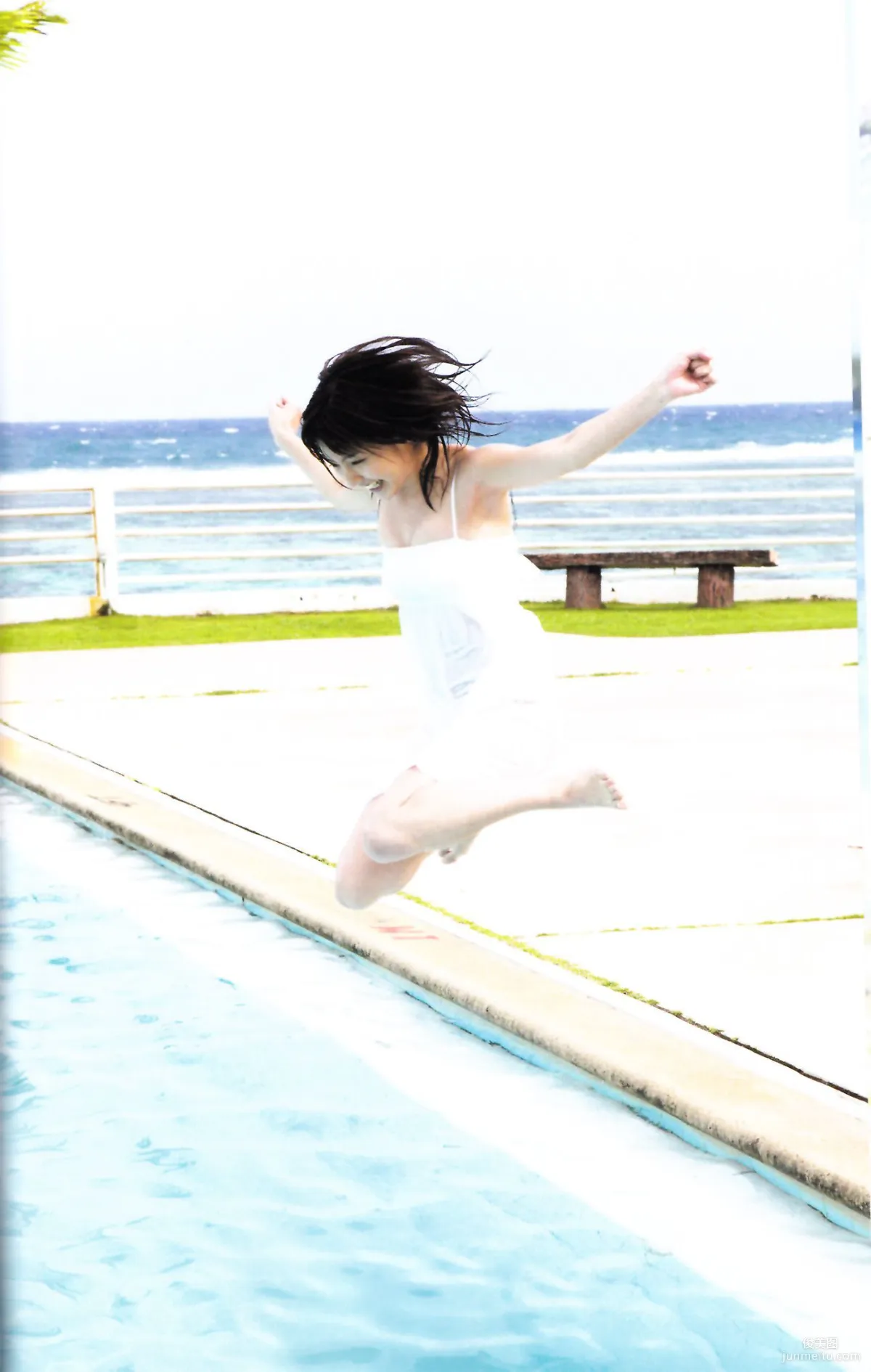 Erina Mano 真野恵裡菜《Manodate》 寫真集 15