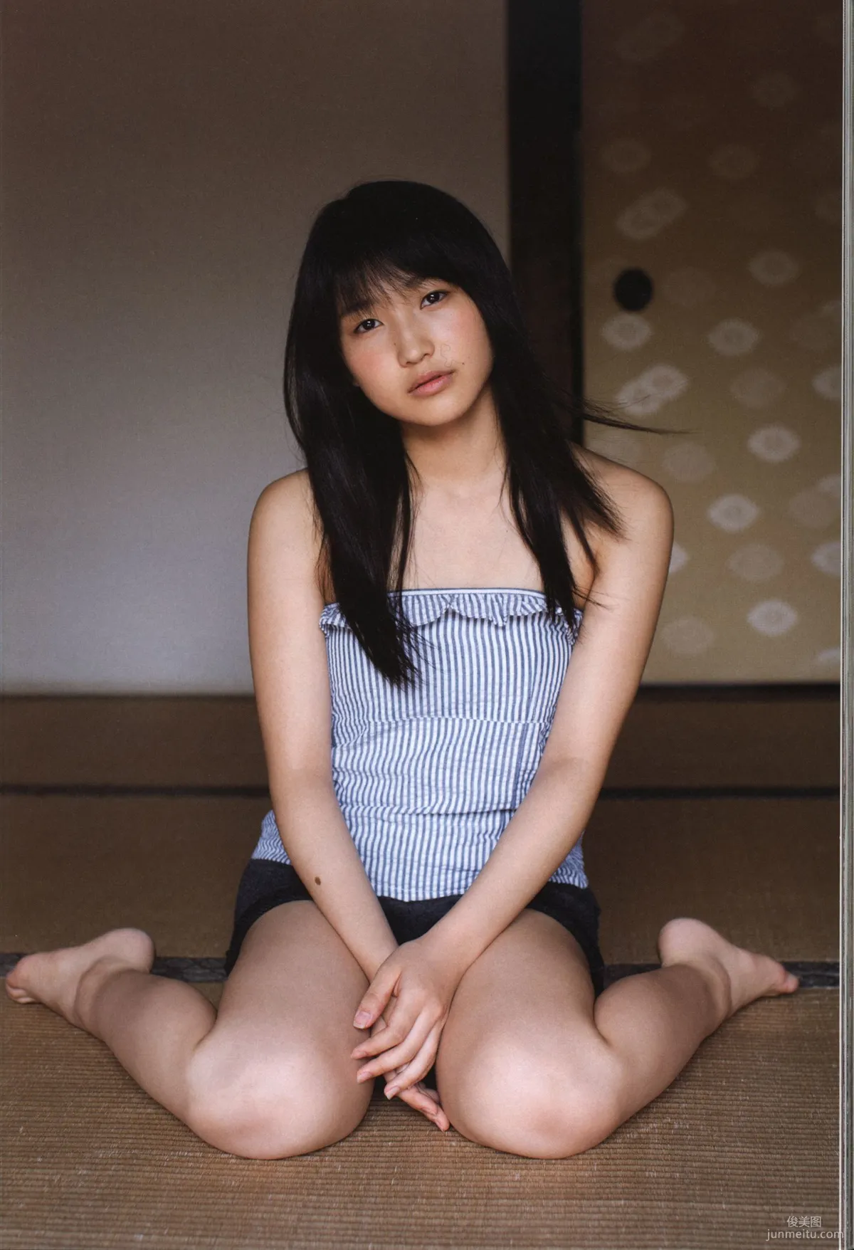 Riho Sayashi 鞘師裡保《太陽》寫真集 84