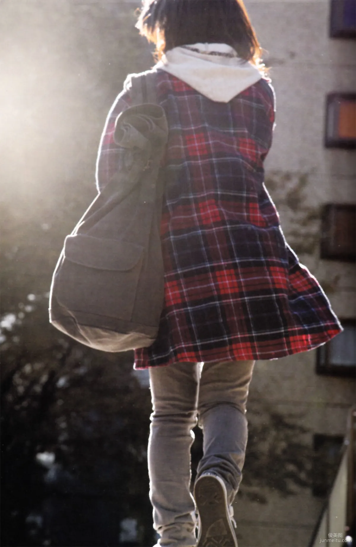 Erina Mano 真野恵裡菜《Manodate》 寫真集 8