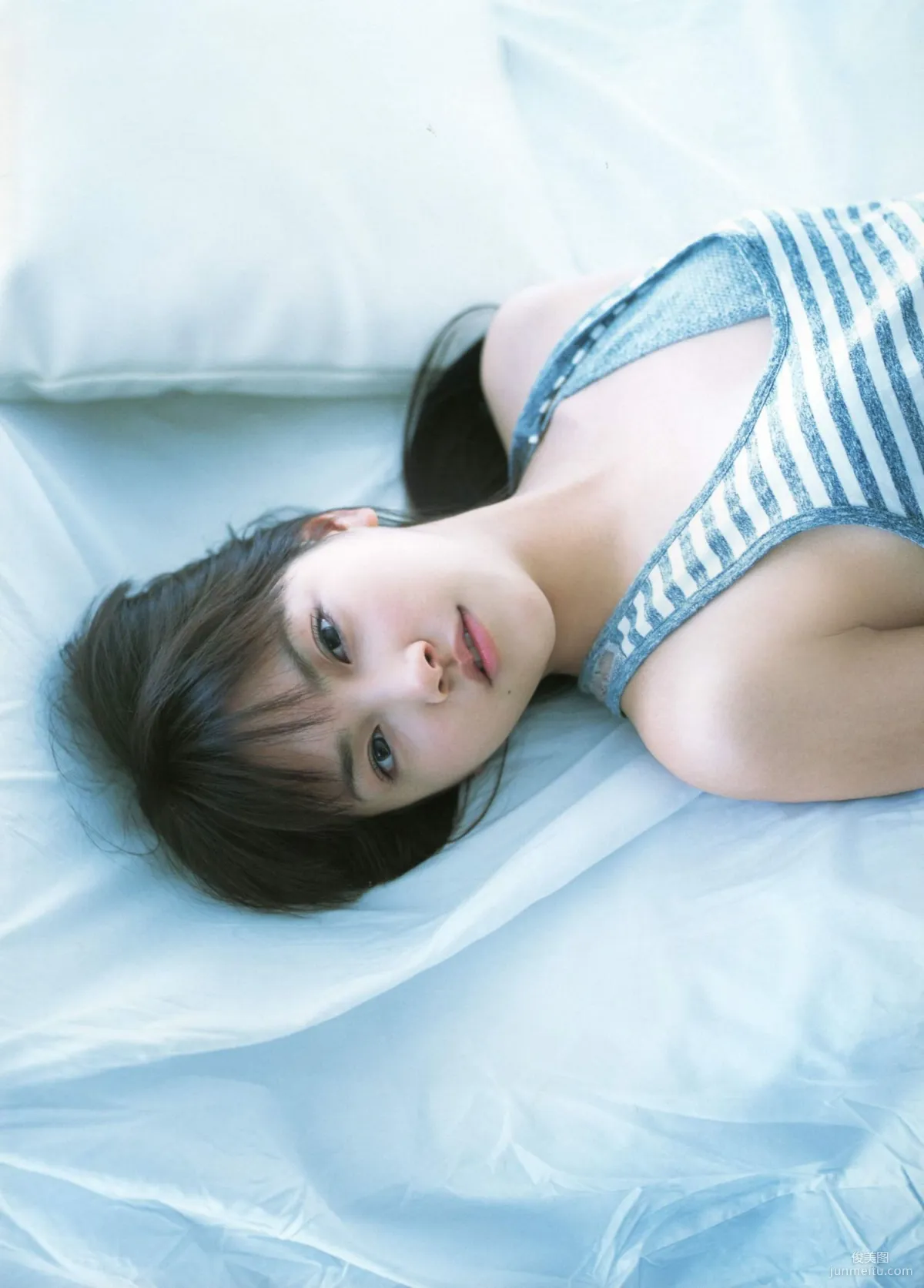 Seika Taketomi 竹富聖花 《A message from OWL》寫真集 42