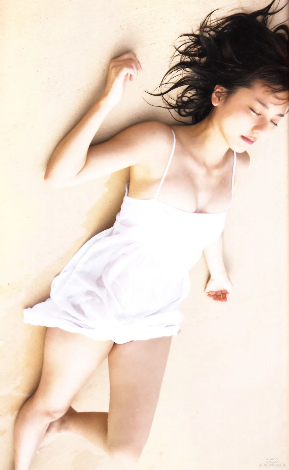 Erina Mano 真野恵裡菜《Manodate》 寫真集 19