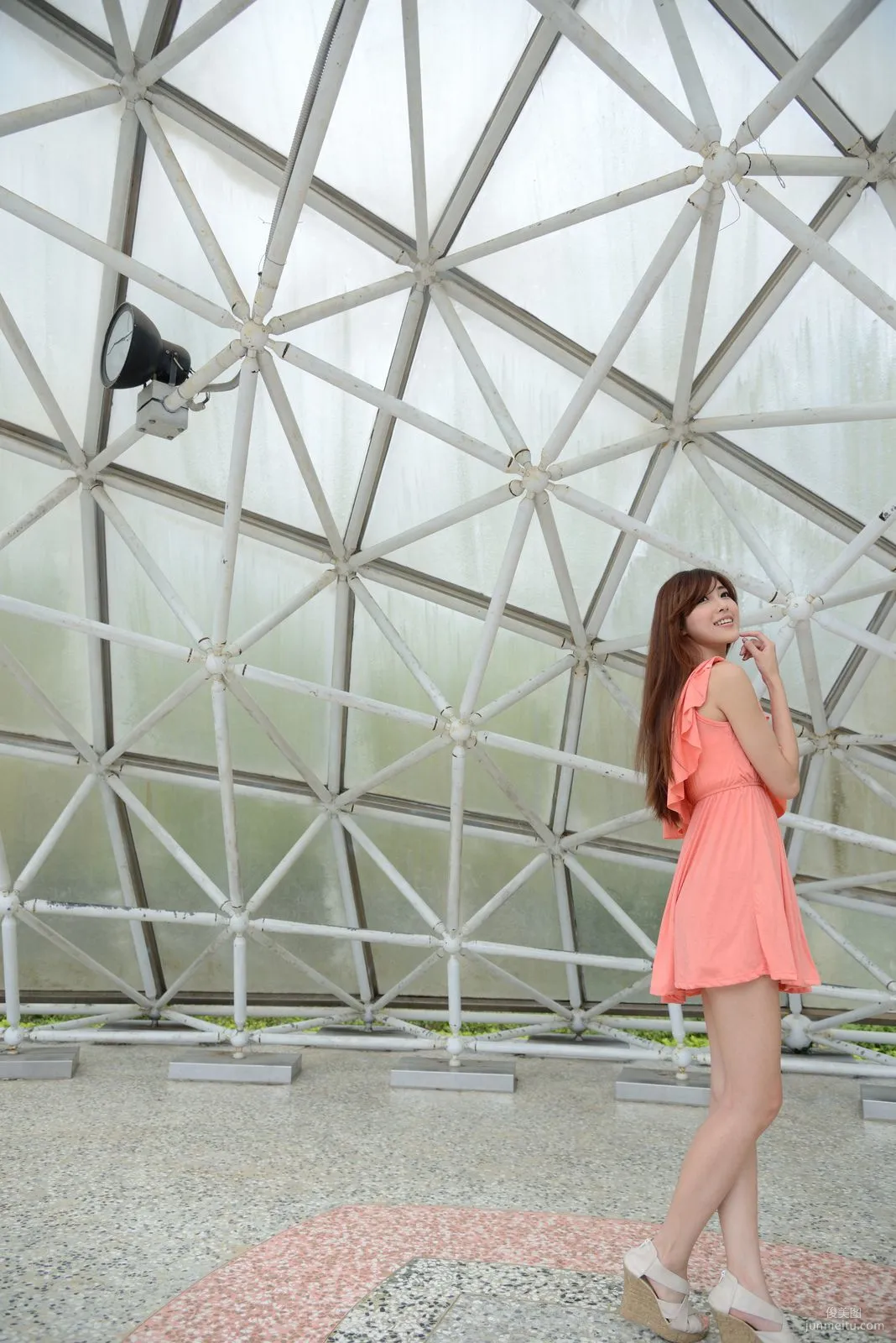Kila晶晶/廖挺伶《粉色連衣裙外拍》寫真集 21