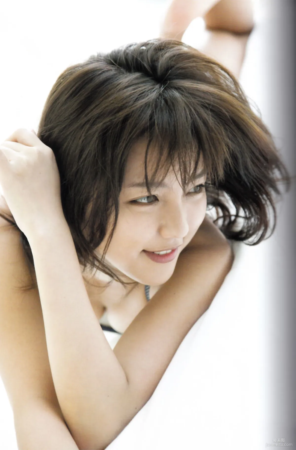 Erina Mano 真野恵裡菜《Manodate》 寫真集 32
