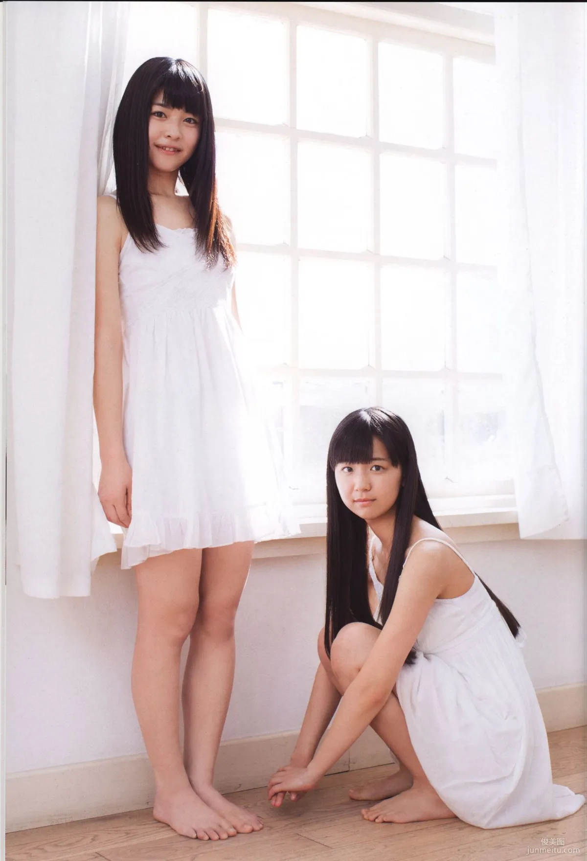 日本美少女組合Juice=Juice《OFFICIAL PHOTO BOOK》寫真集 9
