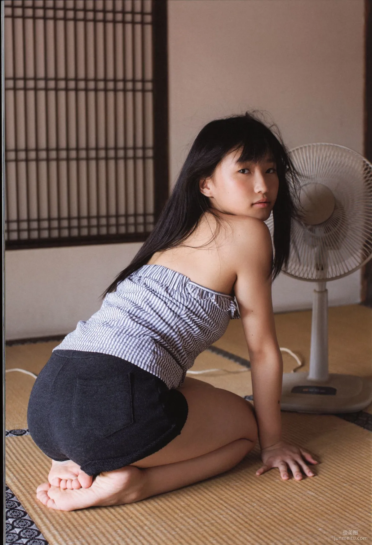 Riho Sayashi 鞘師裡保《太陽》寫真集 87