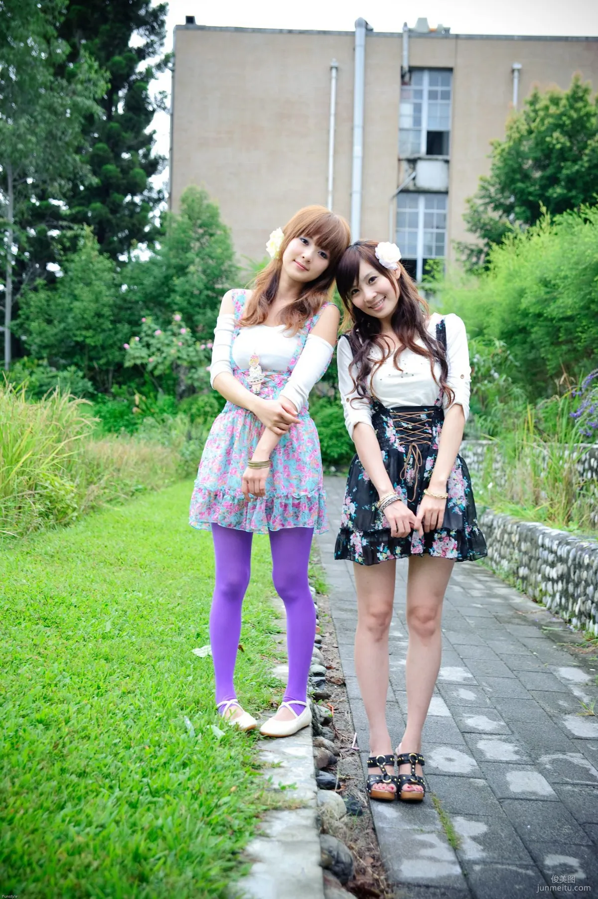 果子Mikako+Minako《台大外拍 II》 寫真集 29
