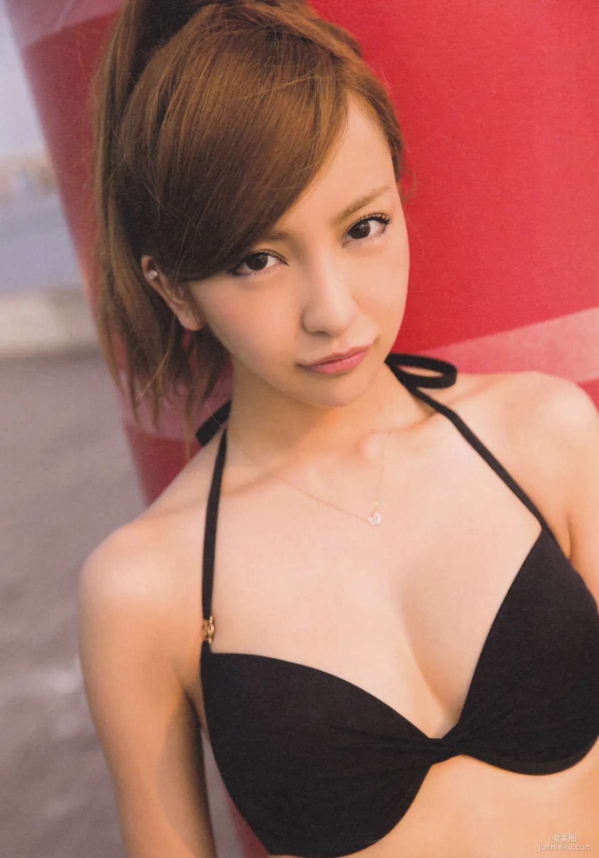 闆野友美 AKB48卒業記念《Tomochin ともちん》寫真集 14