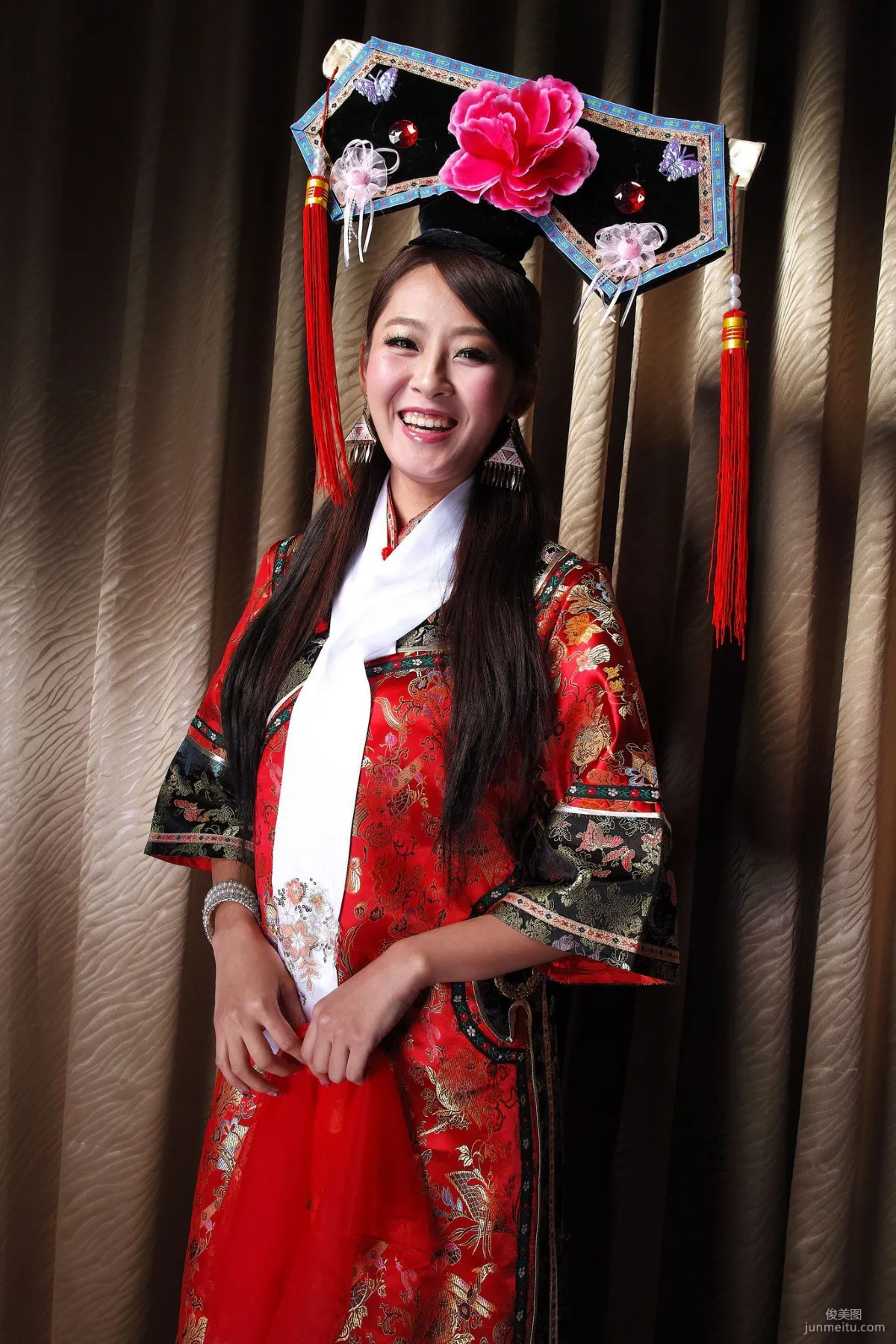 Winnie小雪、小羽《新春拜年 甄嬛格格》寫真集 6