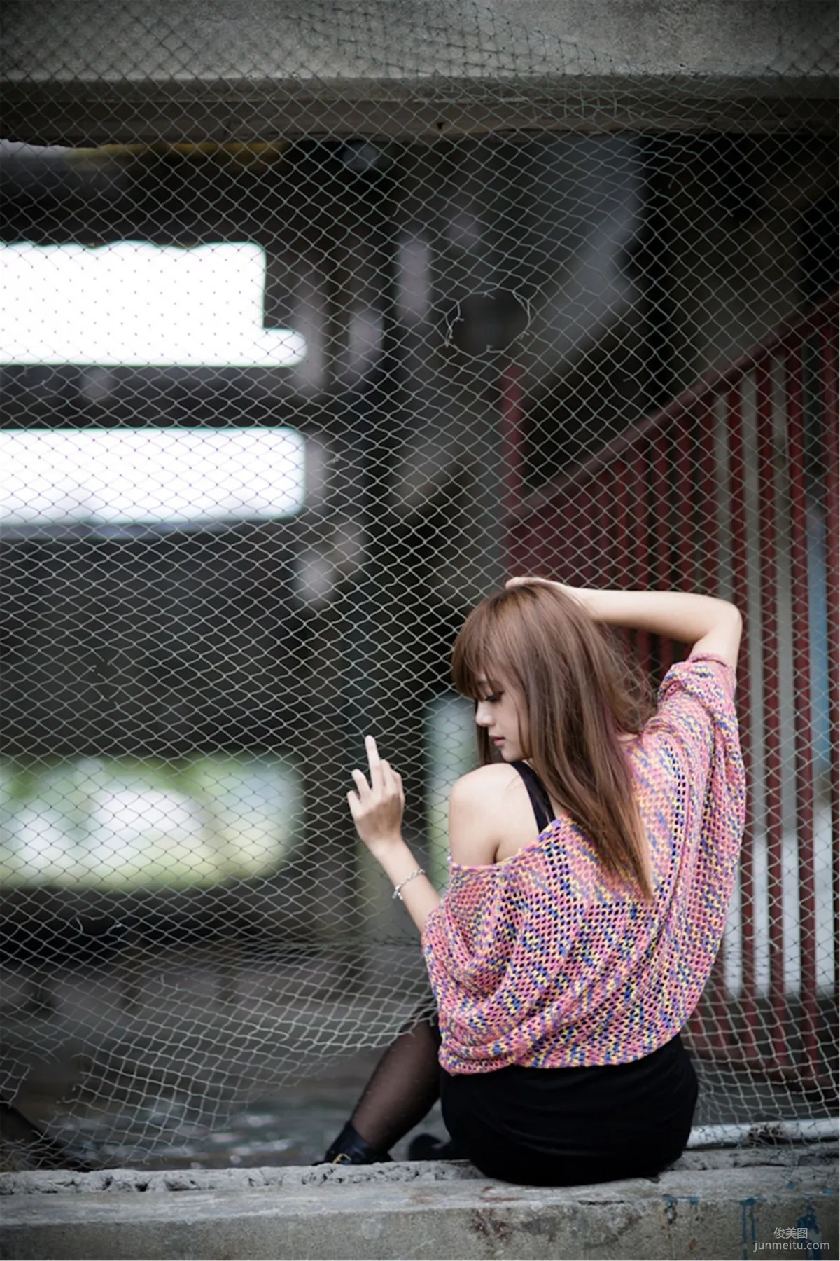 台灣美女模特熊維尼《南港廢墟外拍》寫真集 9