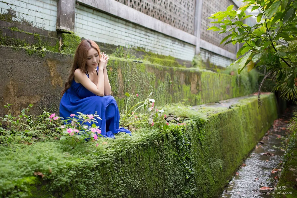 台灣趙芸Syuan《極品藍色長裙女神》寫真集 76
