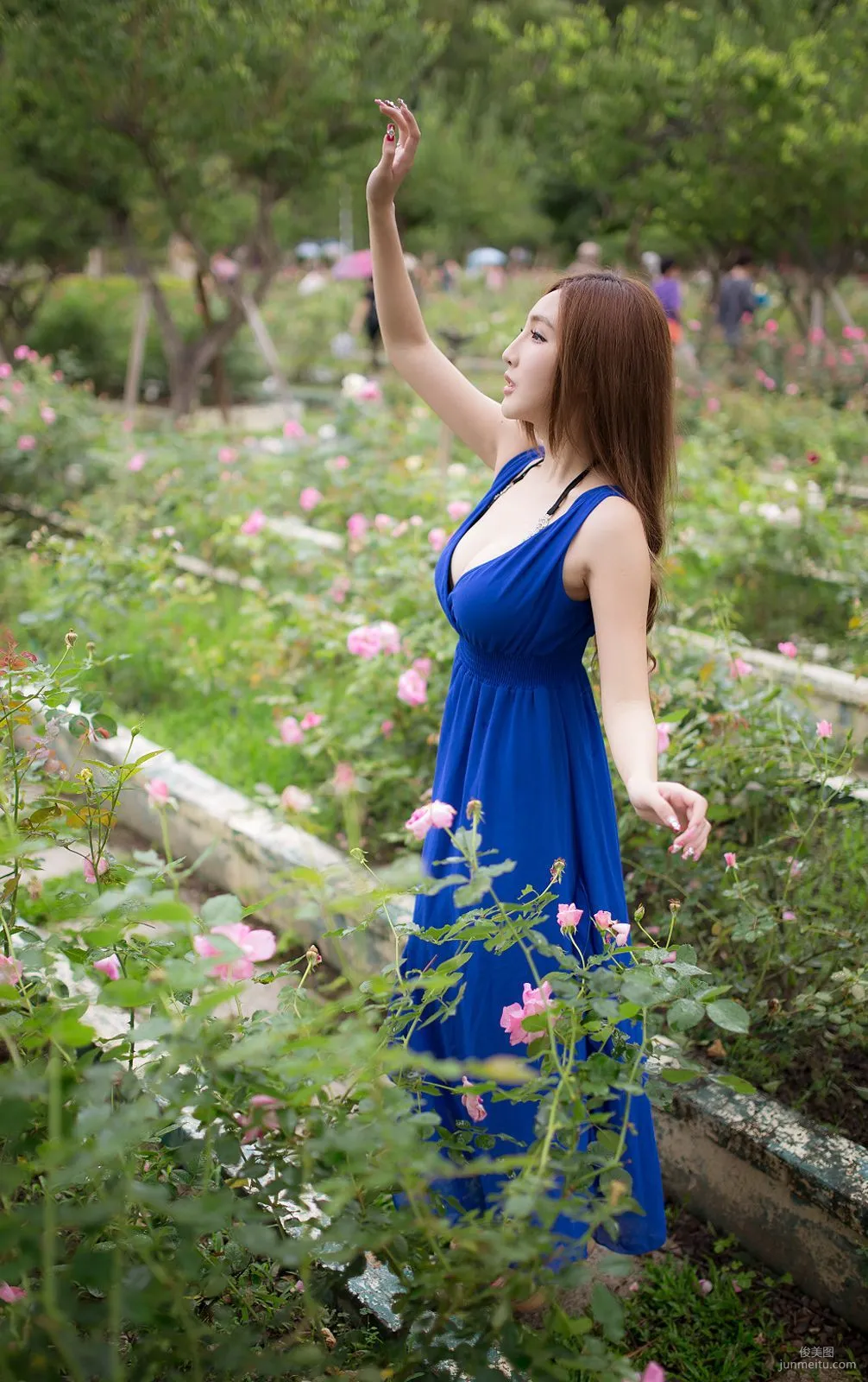 台灣趙芸Syuan《極品藍色長裙女神》寫真集 78