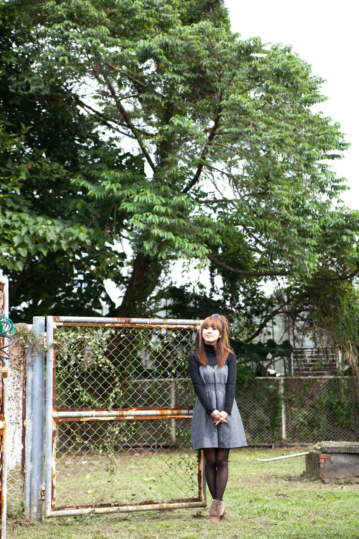 台大女神果子MM《台大外拍》第7部 寫真集 33