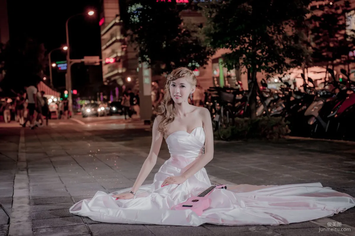 台灣女神金允喬/Kila晶晶《婚紗創作》寫真集 44