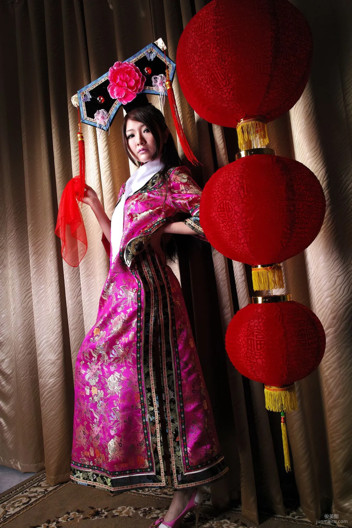 Winnie小雪、小羽《新春拜年 甄嬛格格》寫真集 64