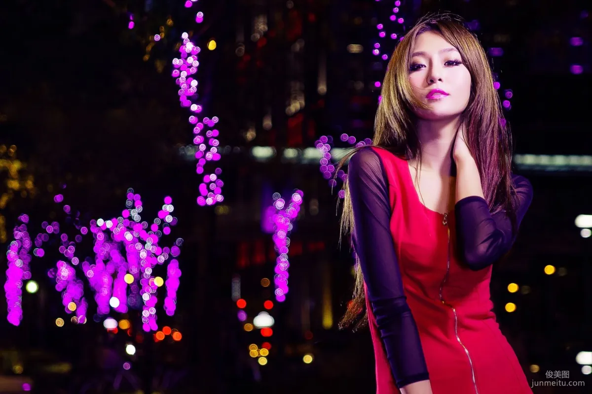 Winnie小雪/莊詠惠《火紅夜拍》寫真集 3