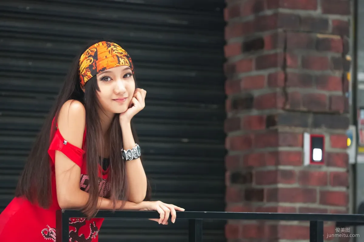 台灣腿模Tina陳思婷《美國街》街拍寫真集 5