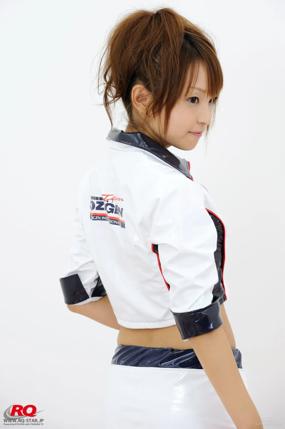 [RQ-STAR] NO.00085 Mio Aoki 青木未央 Race Queen – 2008 5Zigen 寫真集 9