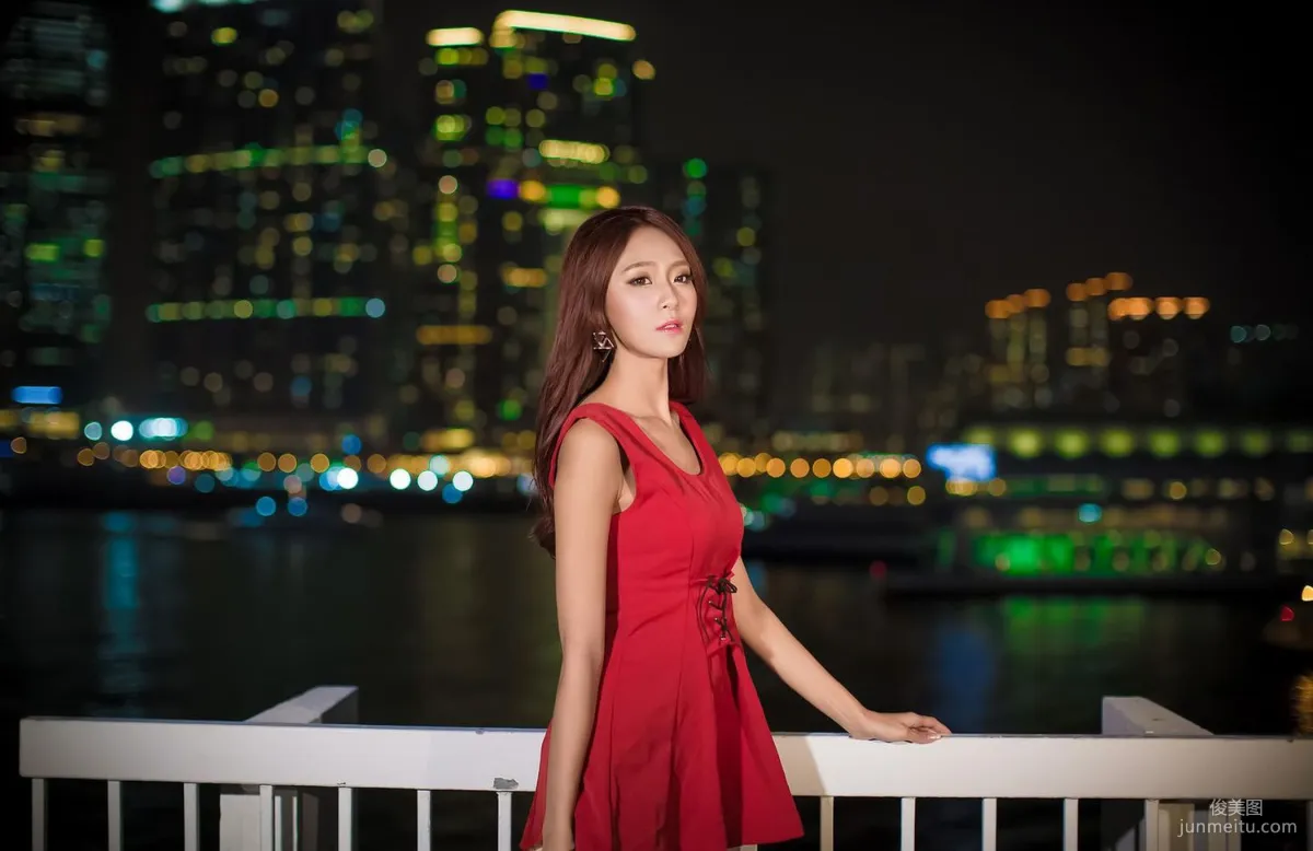 Winnie小雪/莊詠惠《火紅夜拍》寫真集 5