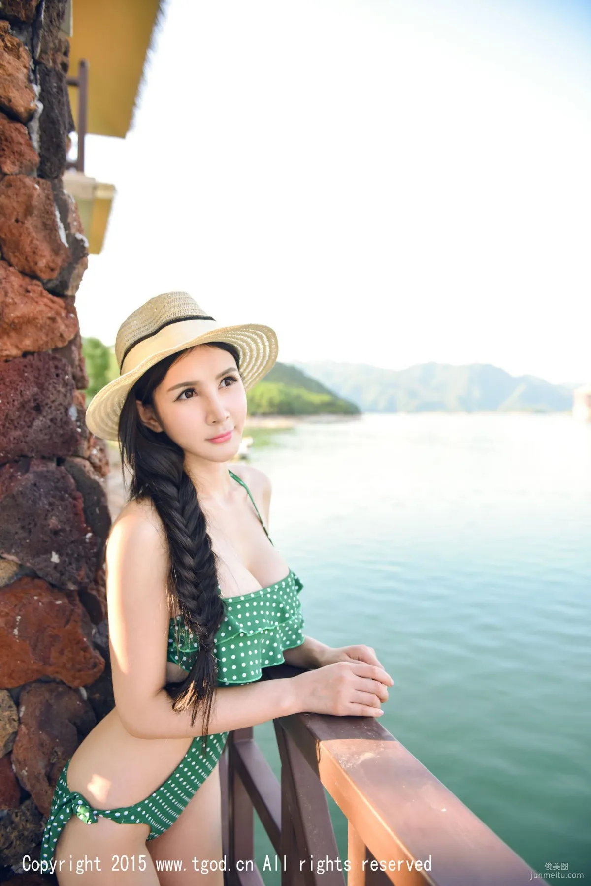顧欣怡《雲曼旅拍》比基尼系列 [TGOD推女神] 寫真集 44