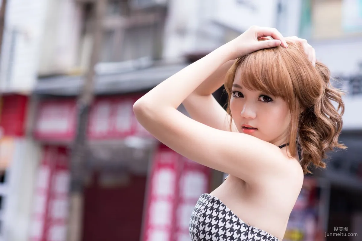 台灣美女黃镫娴Neko《信義外拍》寫真集 42