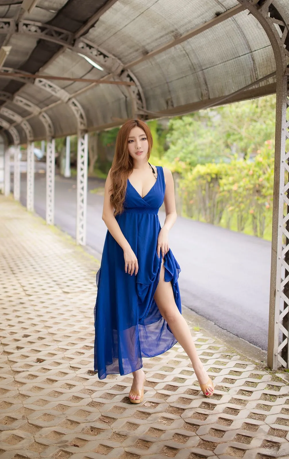 台灣趙芸Syuan《極品藍色長裙女神》寫真集 97