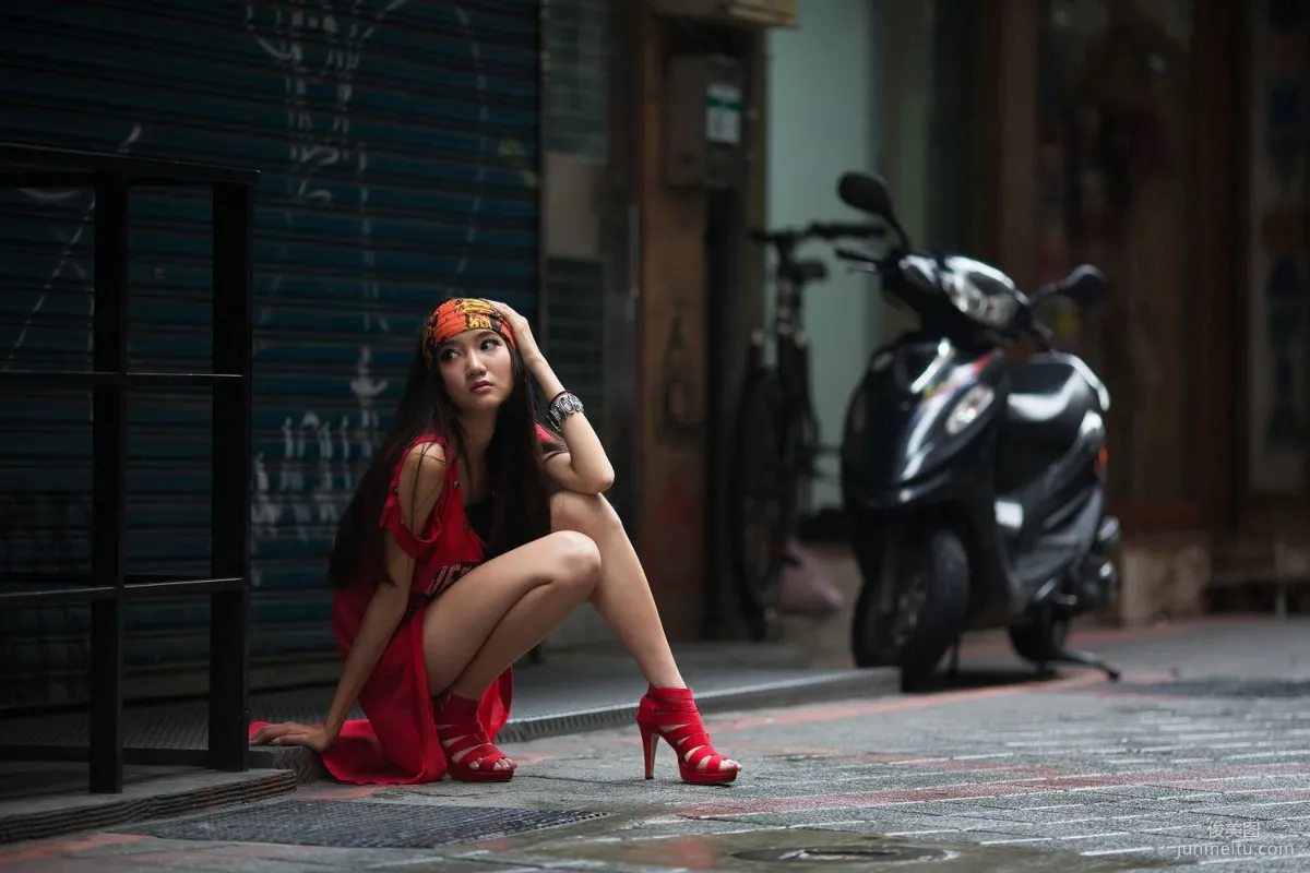 台灣腿模Tina陳思婷《美國街》街拍寫真集 15