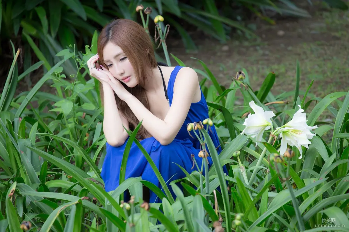 台灣趙芸Syuan《極品藍色長裙女神》寫真集 70