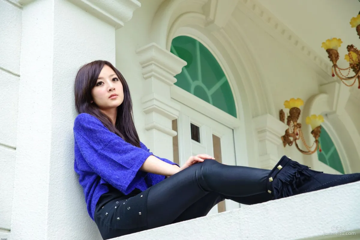 果子MM/Mikako《歐莉葉荷外拍》寫真集 25