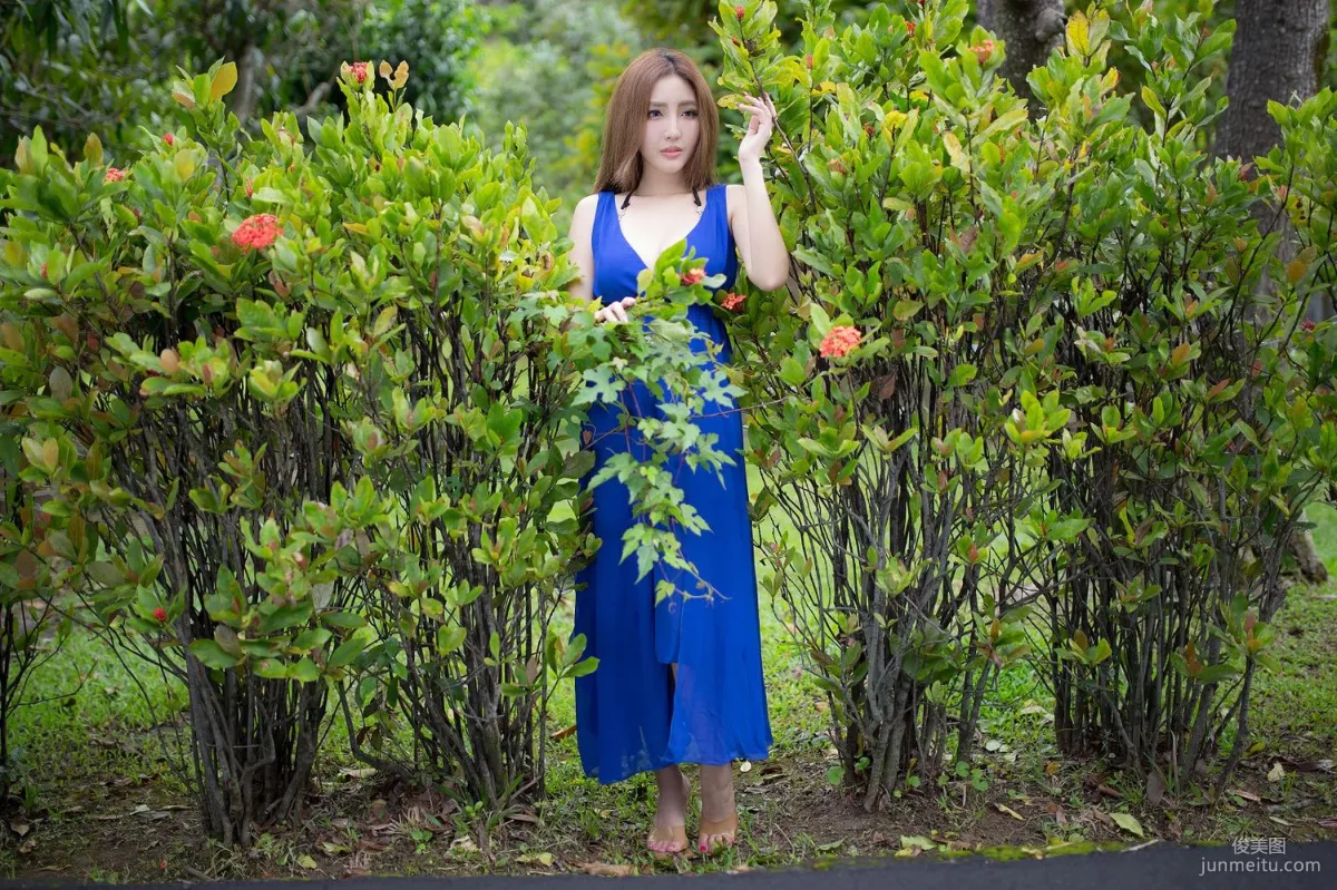 台灣趙芸Syuan《極品藍色長裙女神》寫真集 71
