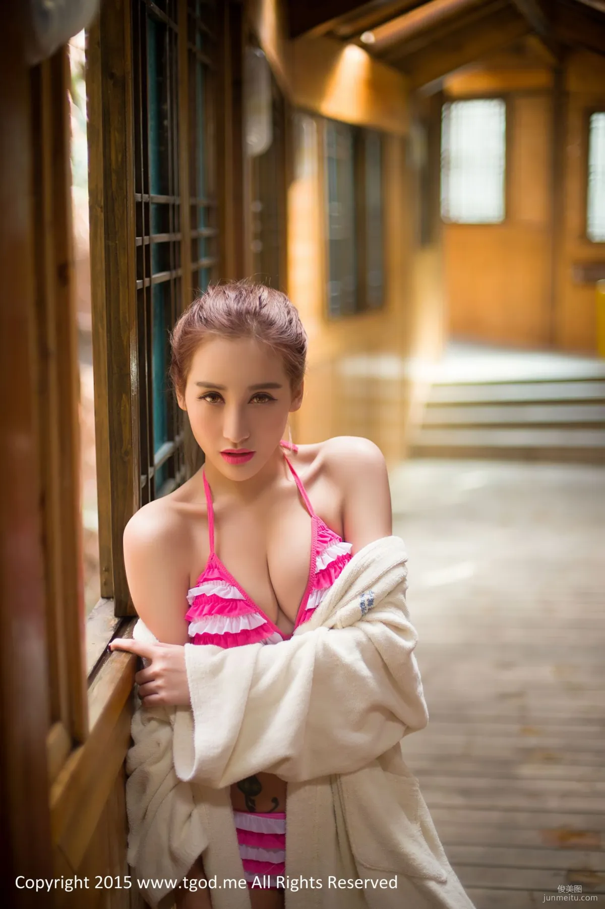 Ice艾希 《女神駕到》之甯海森林溫泉 [TGOD推女神] 寫真集 33