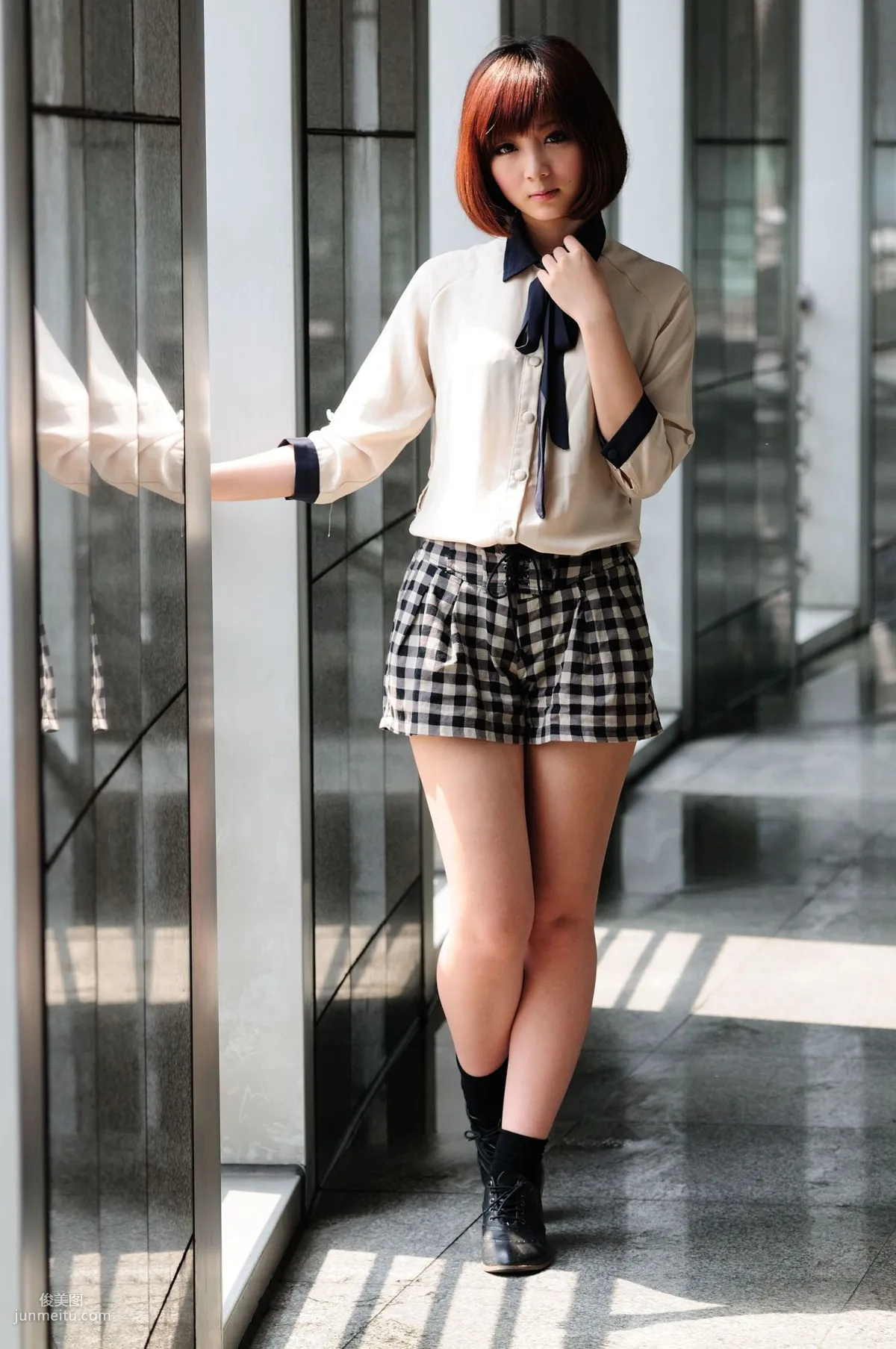 短發美女小豬patty《2組小清新街拍》寫真集 19