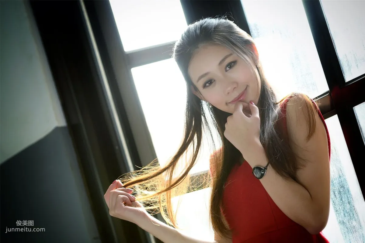 台灣女神佳貝兒《唯美時尚外拍》寫真集 12