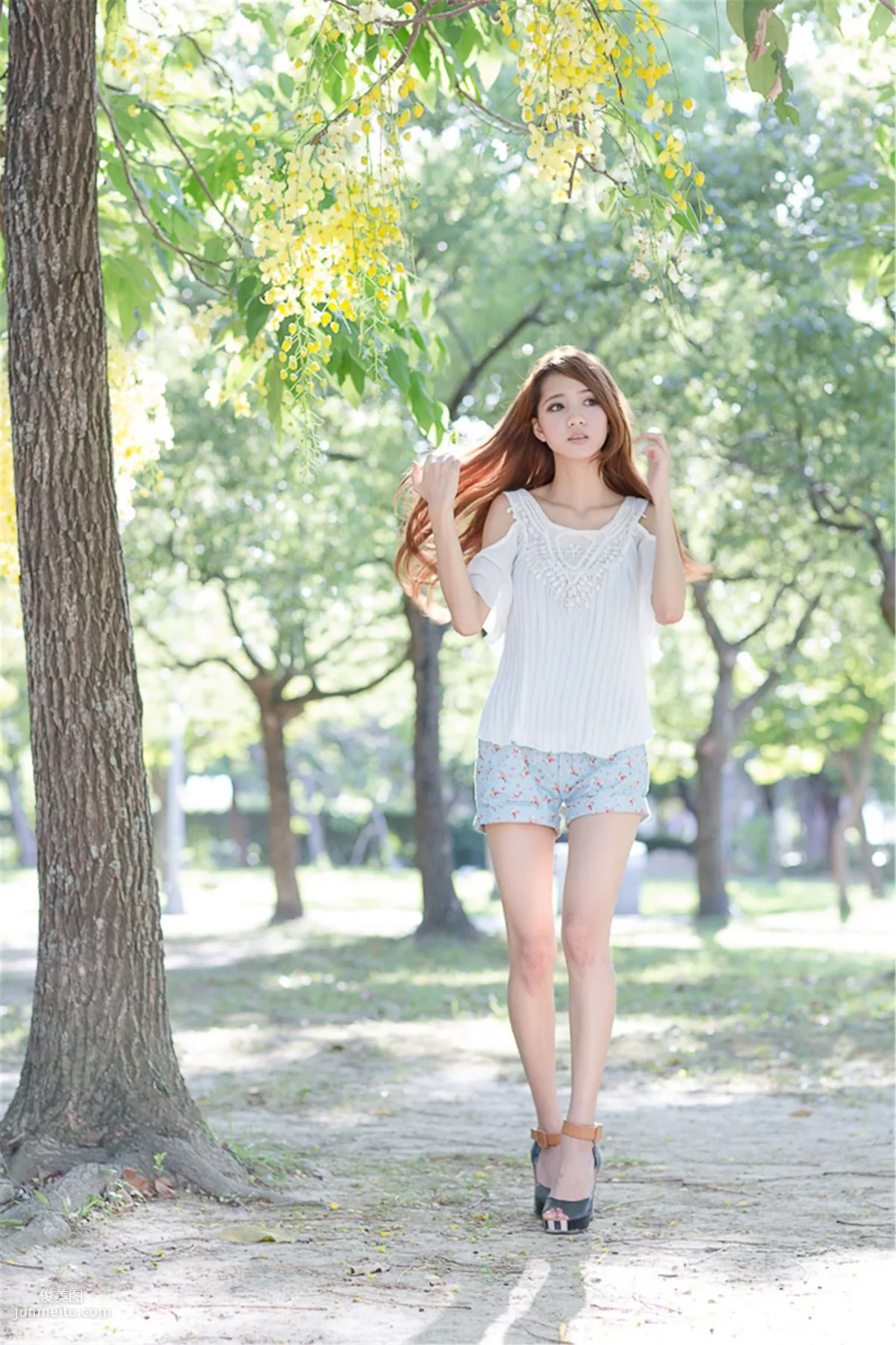 台灣美女妍安/呂芷葇《大安森林公園外拍》寫真集 7
