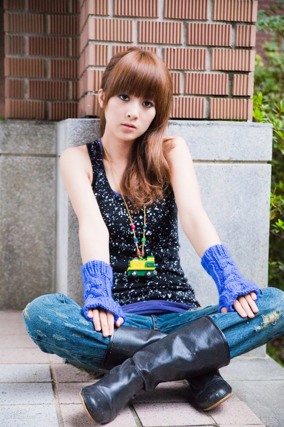 果子Mikako、Minako《台大外拍》第1部 寫真集 52