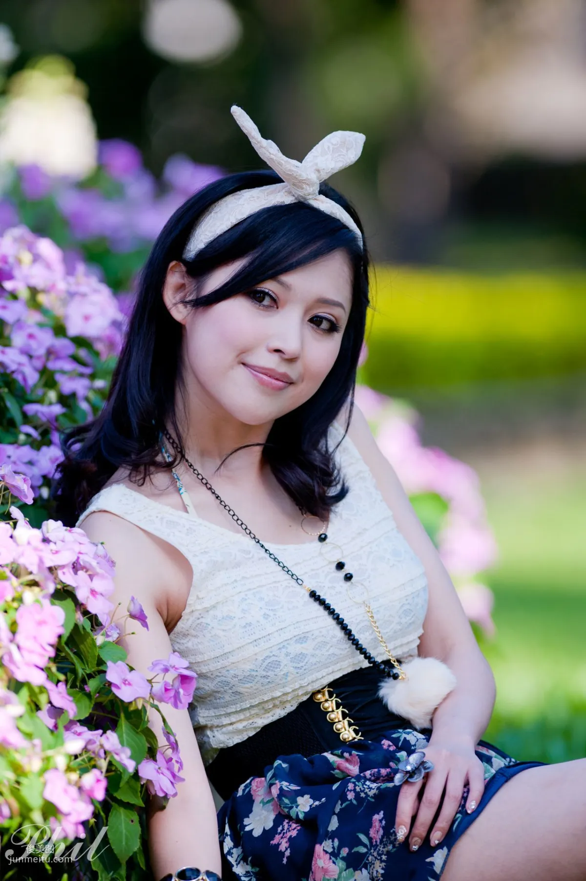 Beautyleg腿模Avy《連衣裙公園外拍》寫真集 55