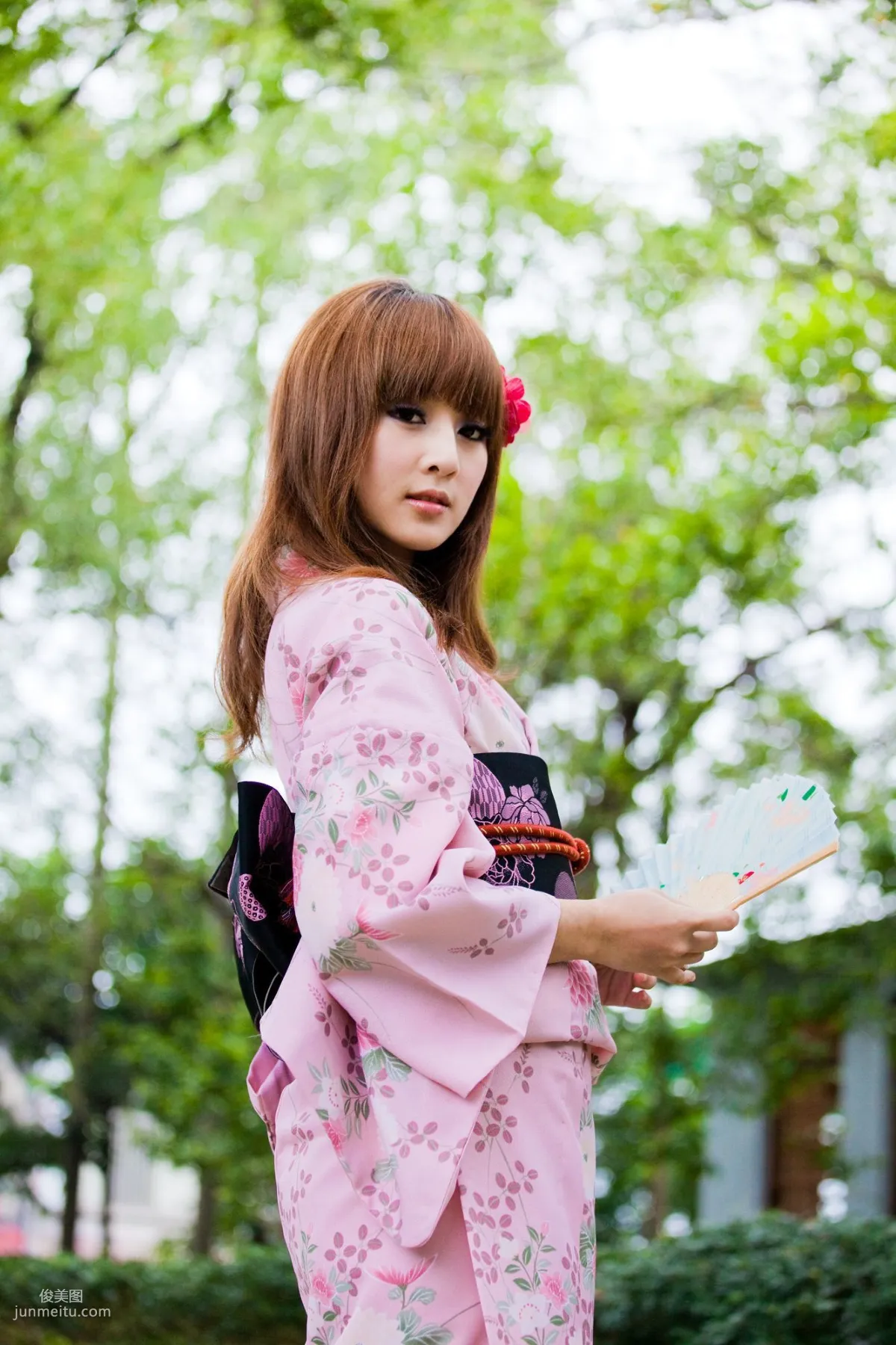 果子、小品、兔兔(品果兔)《宜蘭和服遊拍》寫真集 2