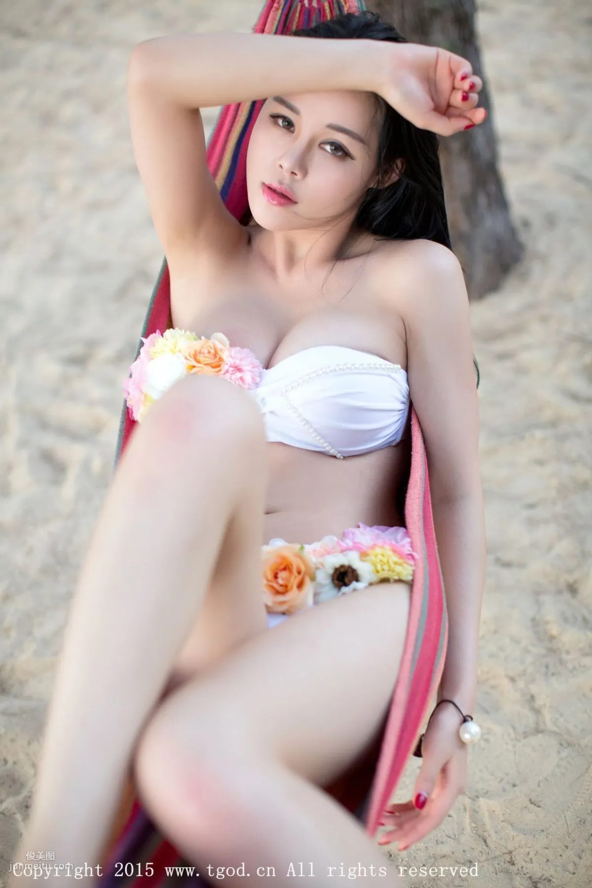 葉佳頤《沙灘上的性感 讓人情難自抑》 [TGOD推女神] 寫真集 39