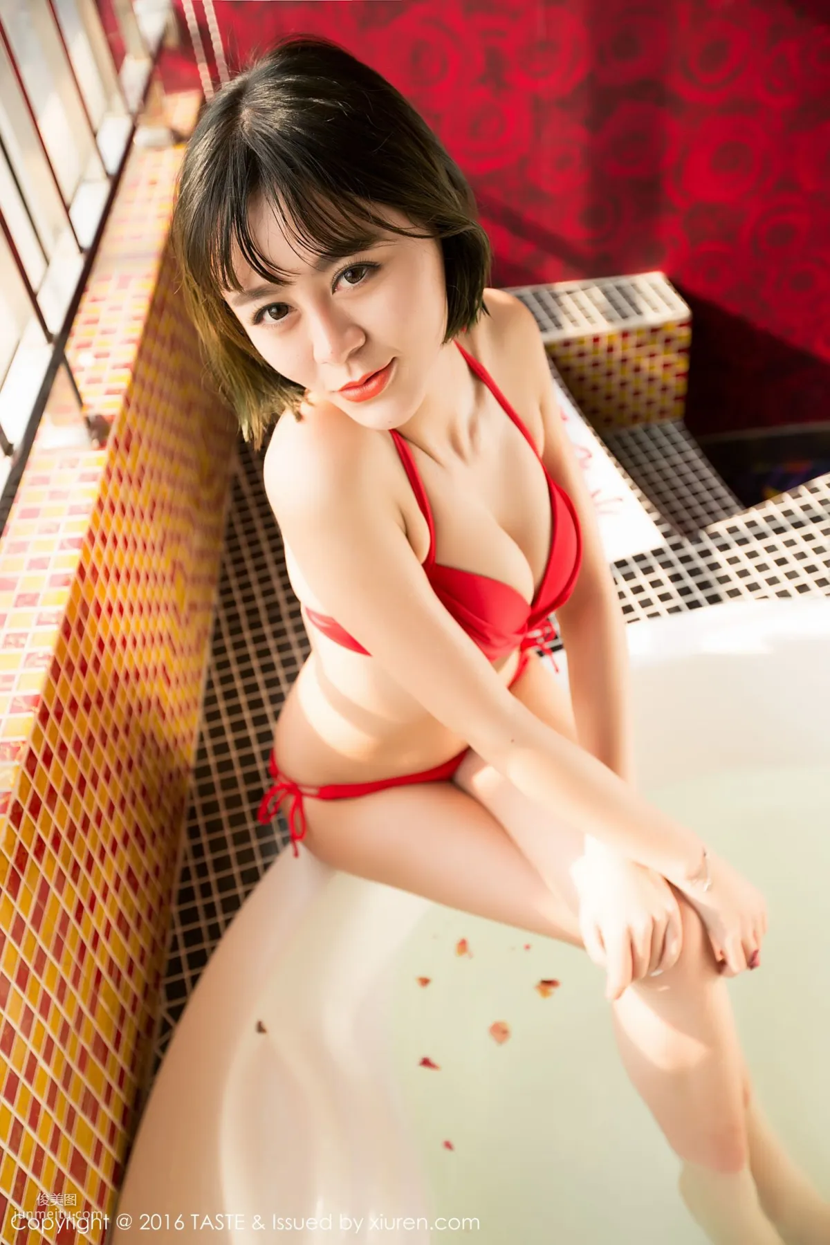 汪萌萌 《比基尼浴缸湿身》[TASTE顽味生活] Vol.014 写真集43
