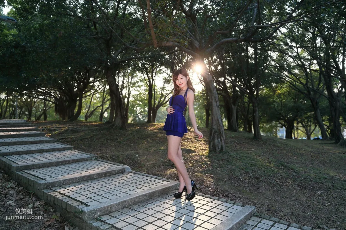 冰山美人廖坎蒂《初夏公園外拍》寫真集 27