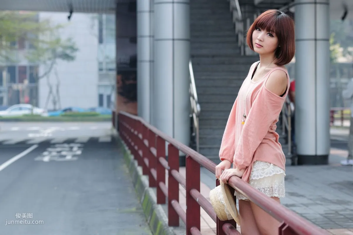 短發美女小豬patty《2組小清新街拍》寫真集 2