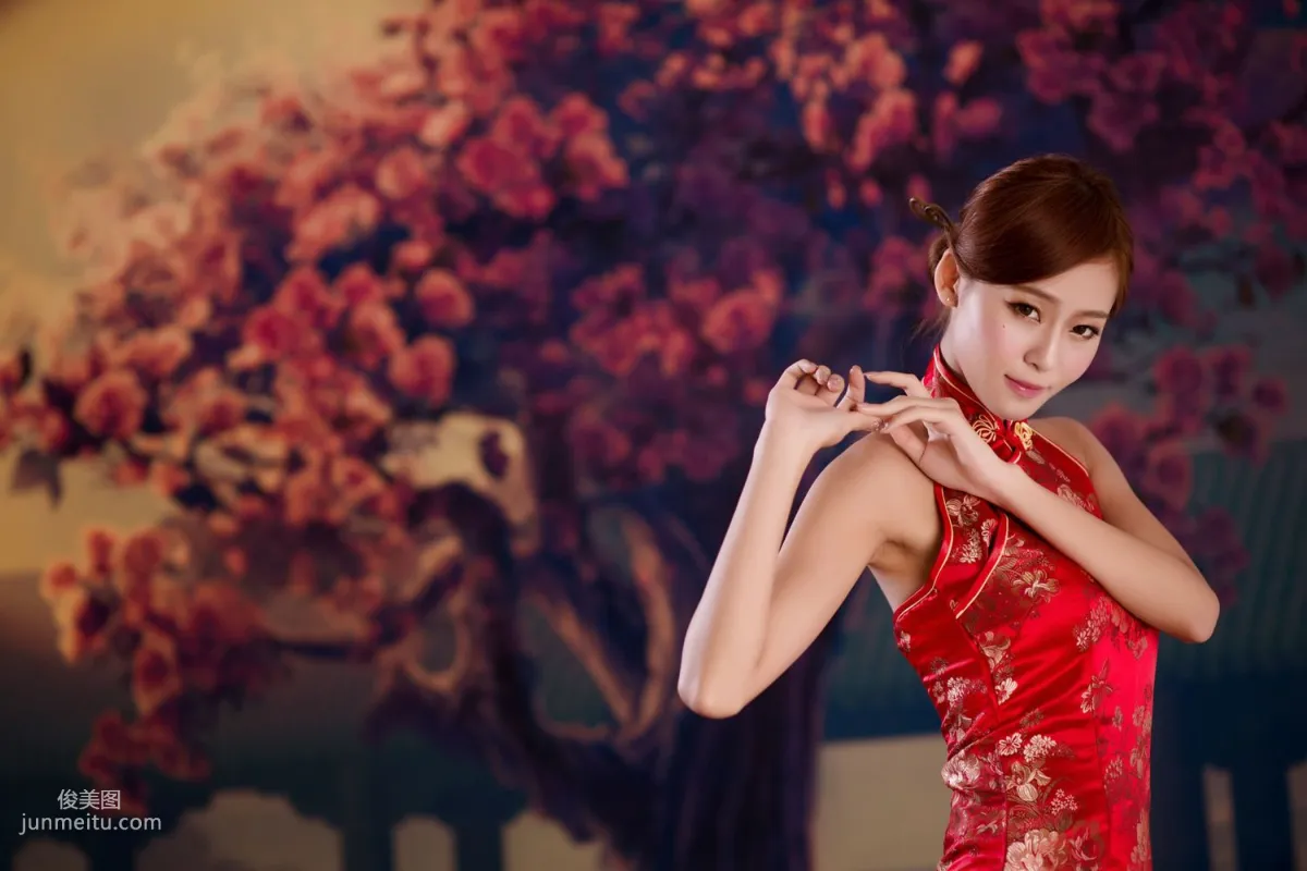 台灣女神Winnie小雪《古典紅色旗袍》寫真集 20