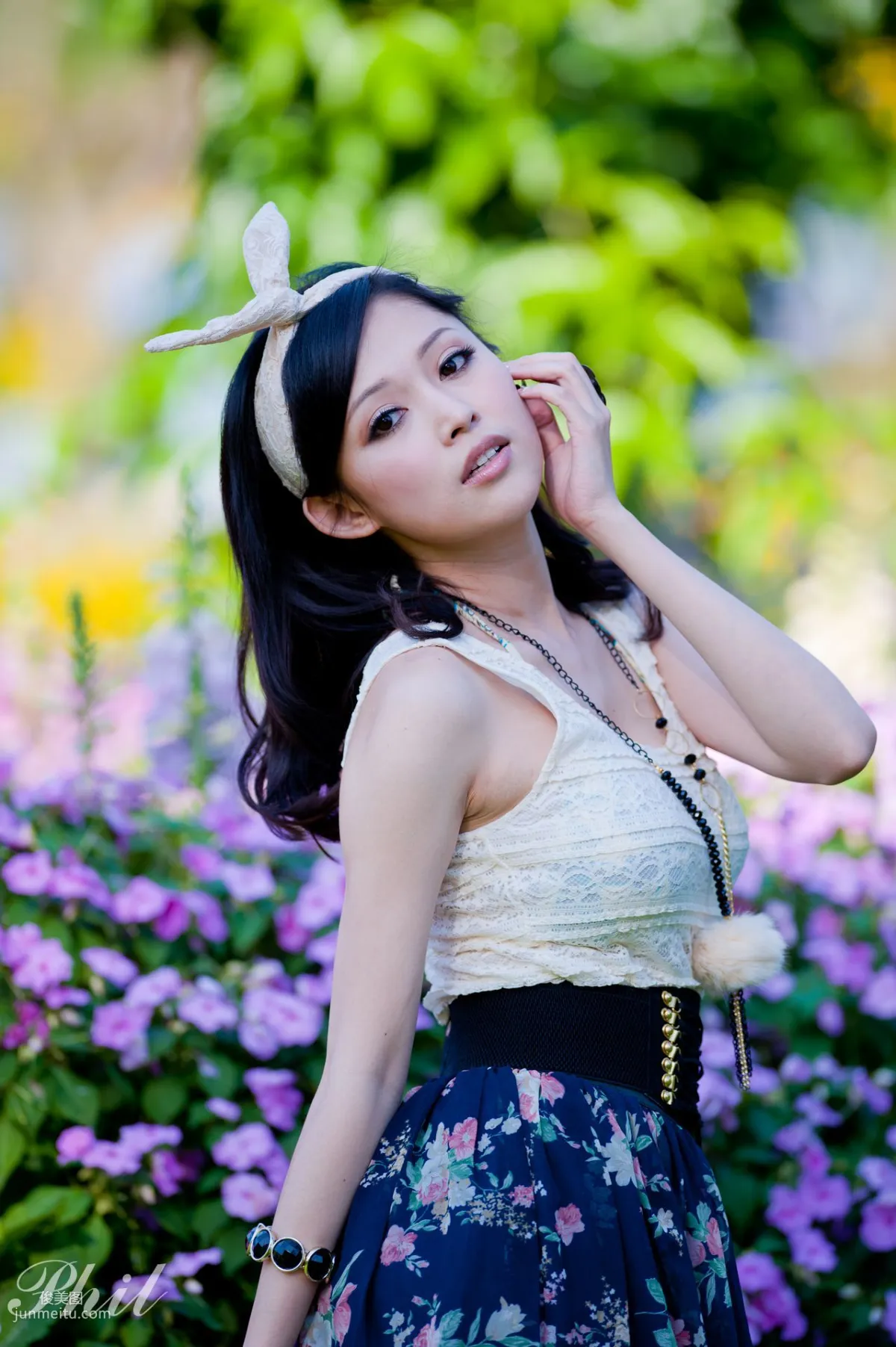 Beautyleg腿模Avy《連衣裙公園外拍》寫真集 56