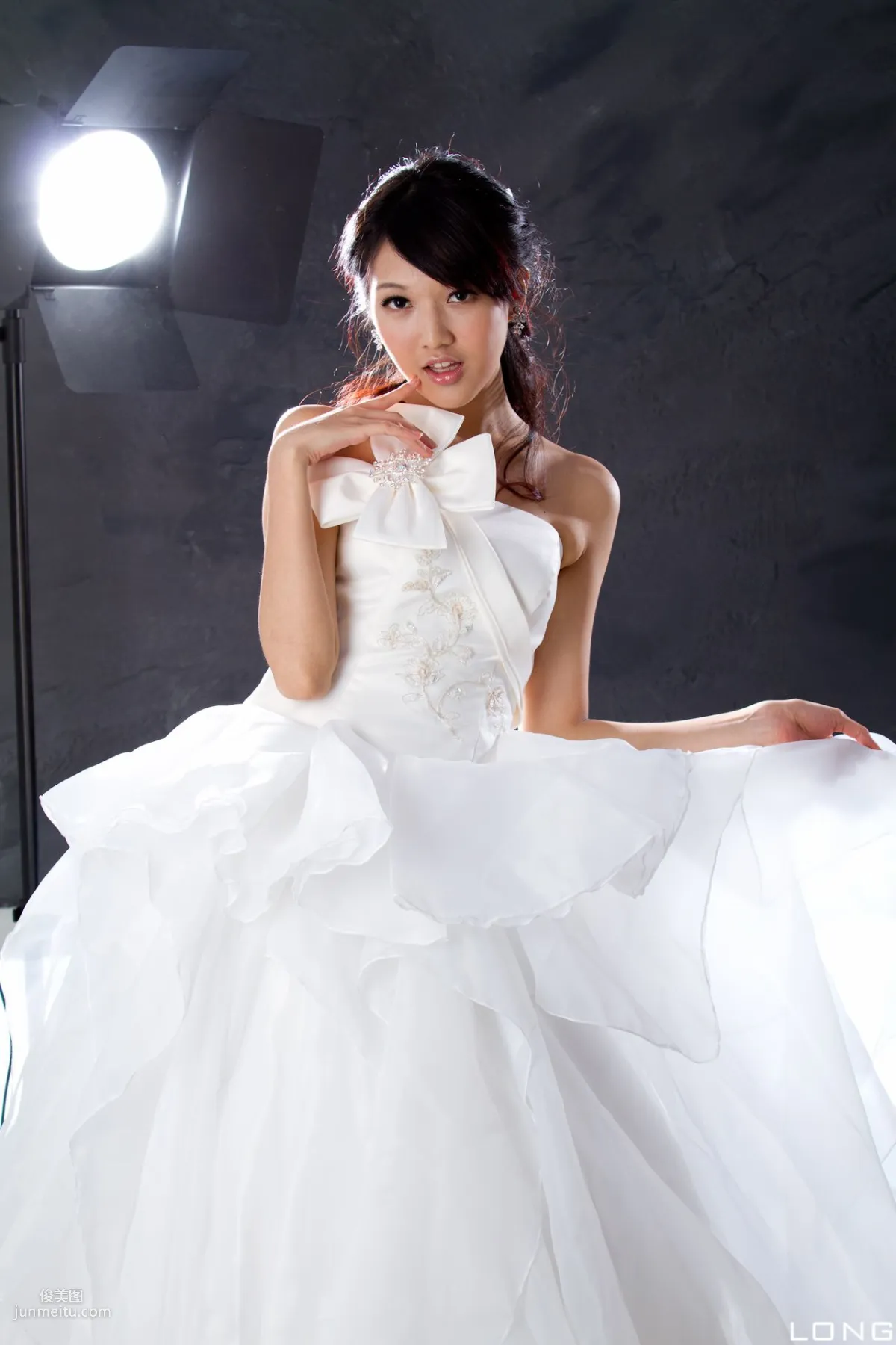 台灣美女模特陳玮廷Jill《婚紗之白》寫真集 8