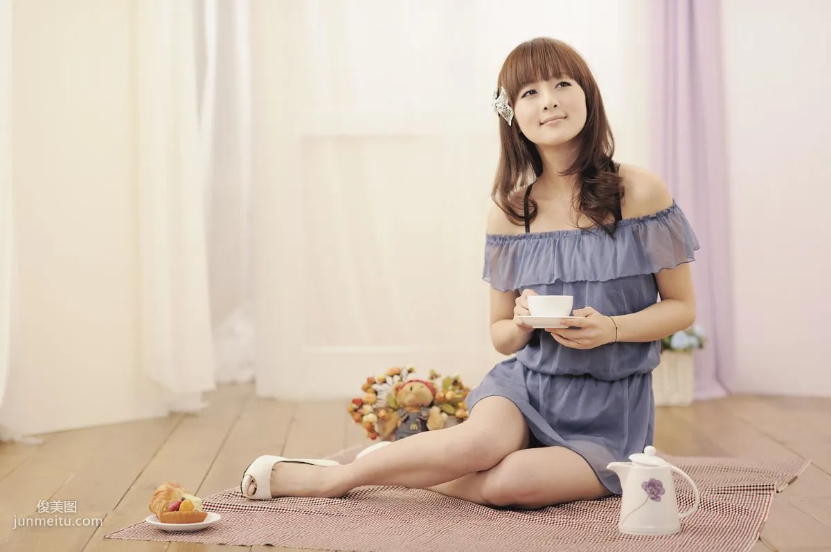 Mikako/張允霏《琴棚棚拍》寫真集 8
