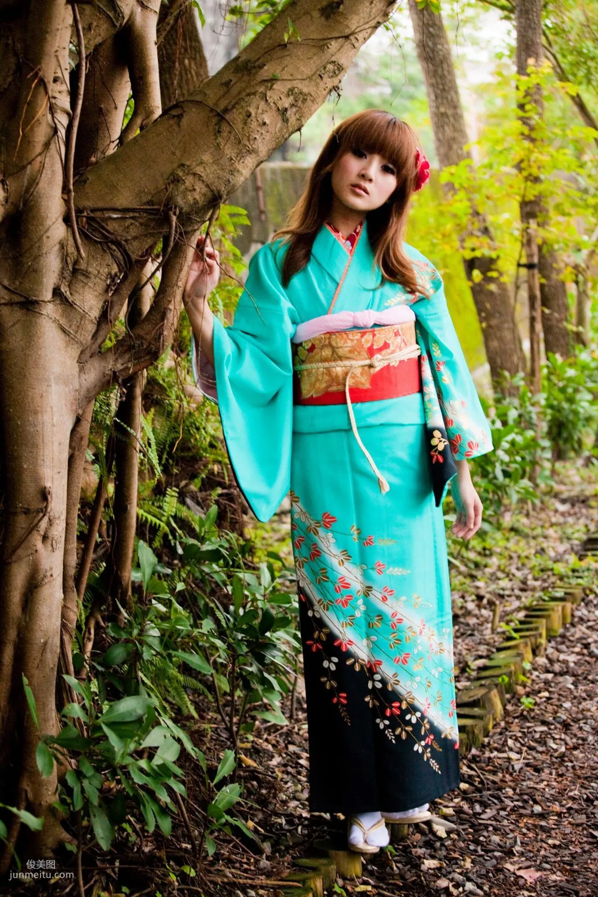 果子、小品、兔兔(品果兔)《宜蘭和服遊拍》寫真集 22
