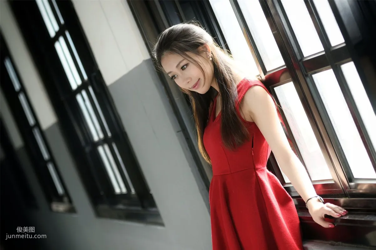 台灣女神佳貝兒《唯美時尚外拍》寫真集 10