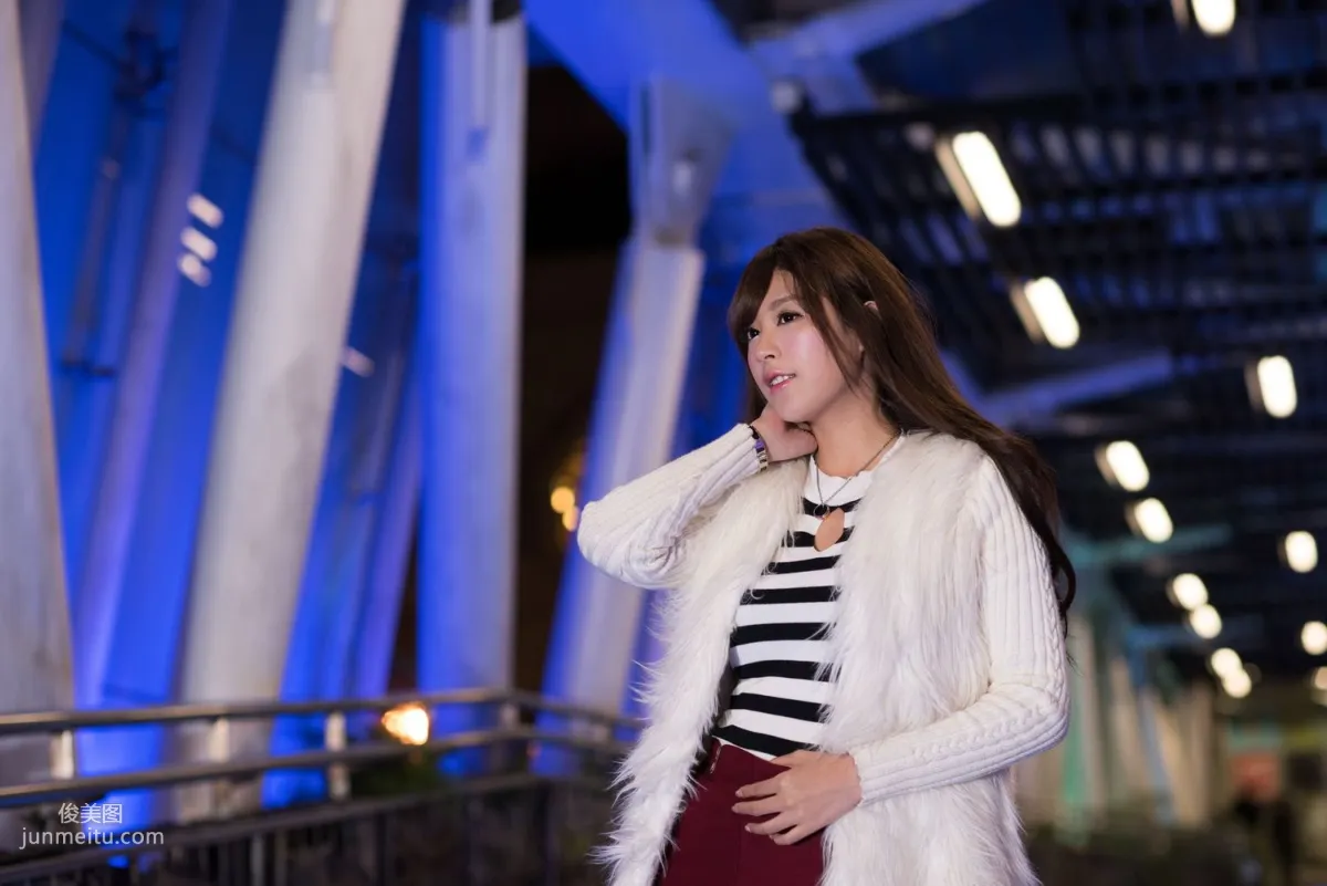 台湾美女夏晴MISO《圣诞外拍》写真集18