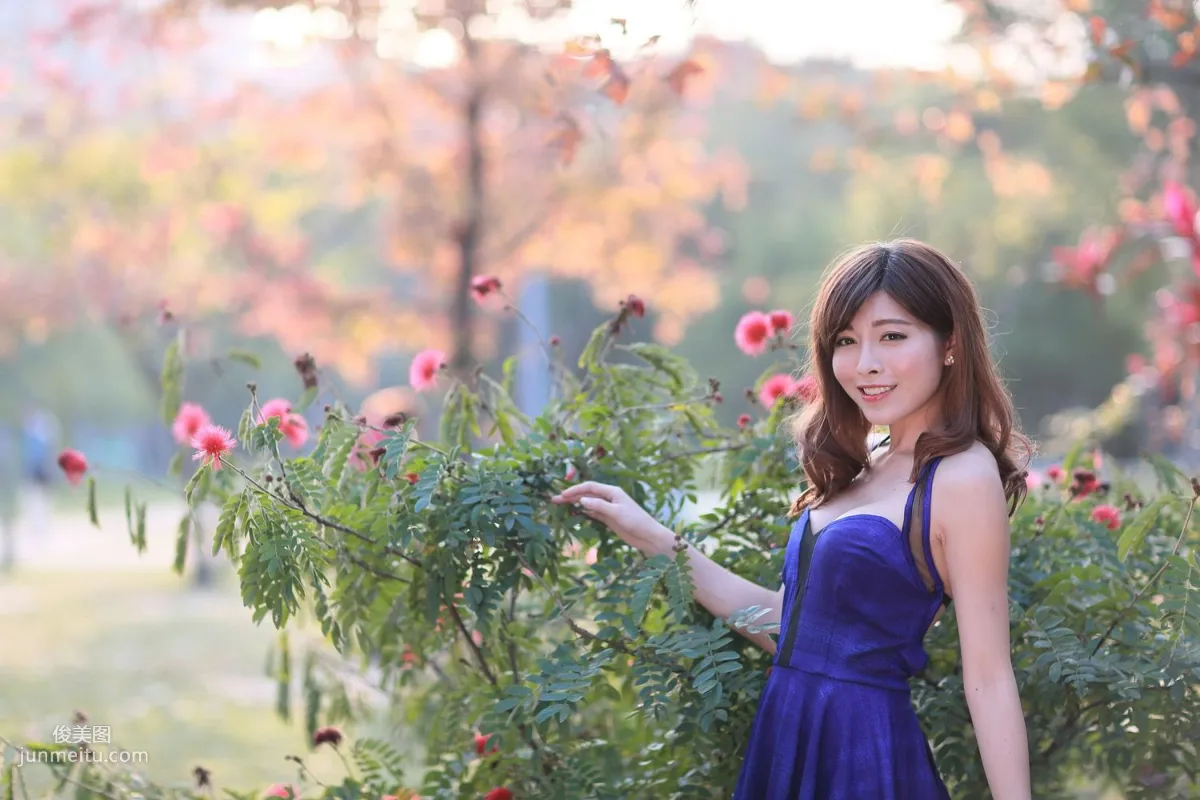 冰山美人廖坎蒂《初夏公園外拍》寫真集 12