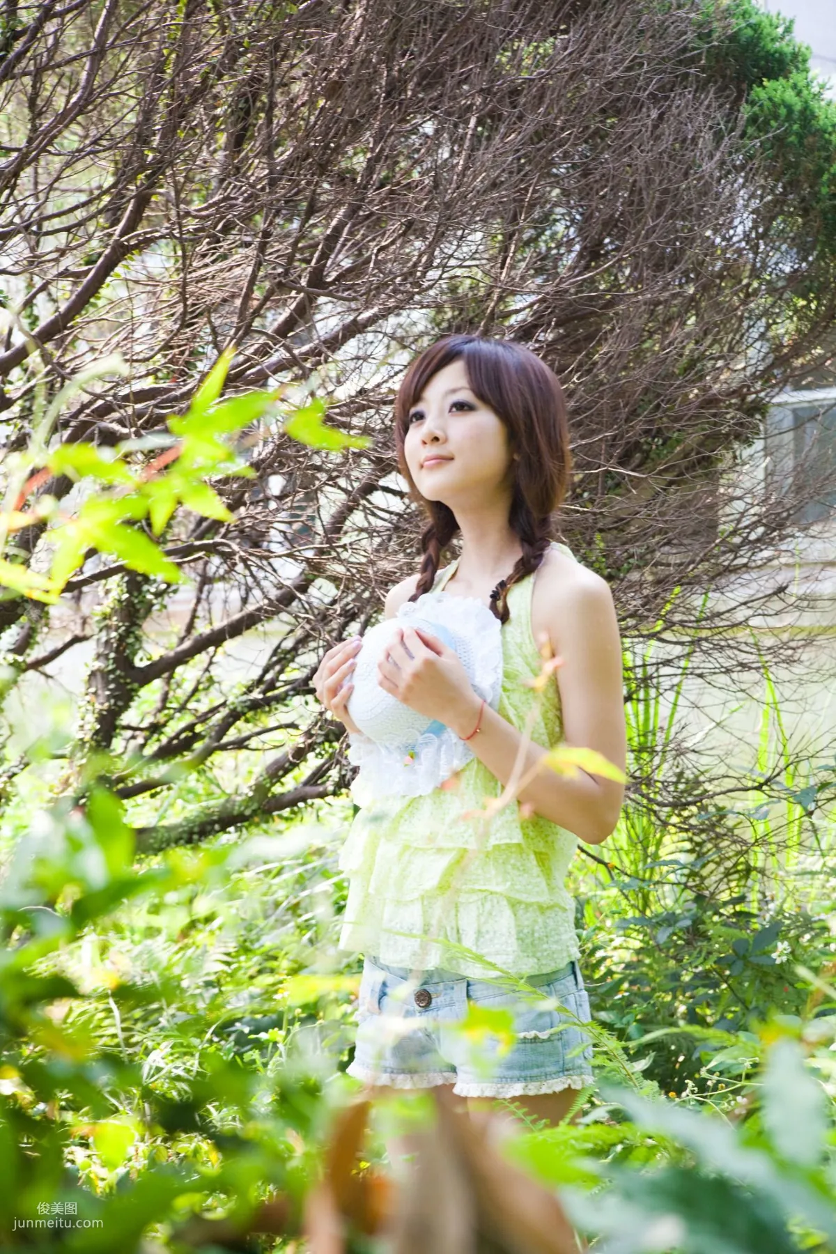 台灣美女果子MM《陽明山美軍宿舍外拍》第2部 寫真集 6